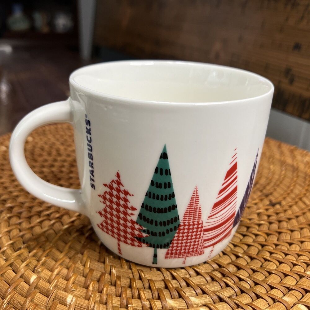 2017 Starbucks Christmas Tree 16.9 oz Mug Collectible Winter